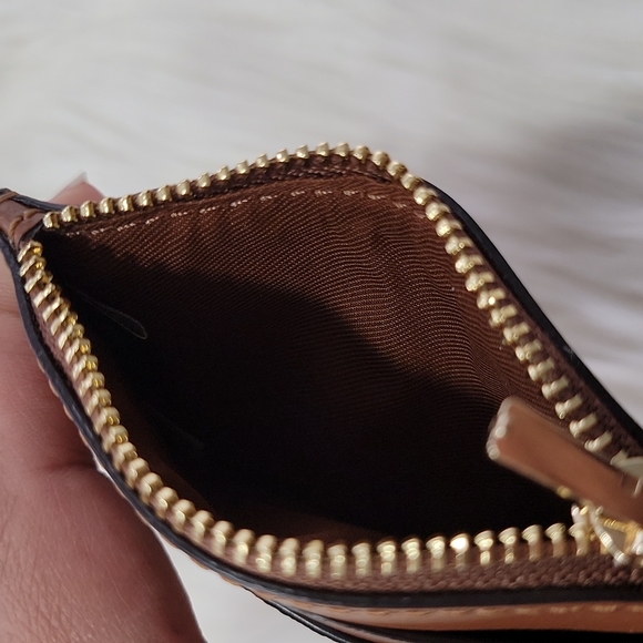 Coach Shaped Card Case In Signature Canvas With Coach Radial Rainbow - Picture 4 of 4